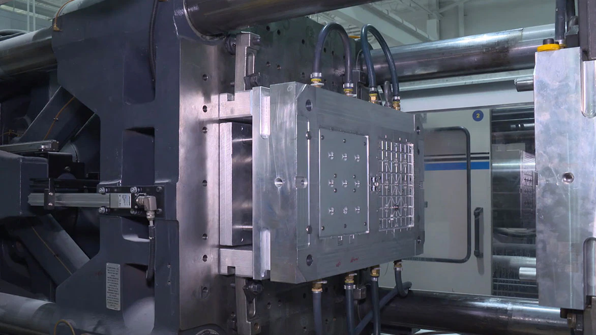 About Plastic injection molding Process