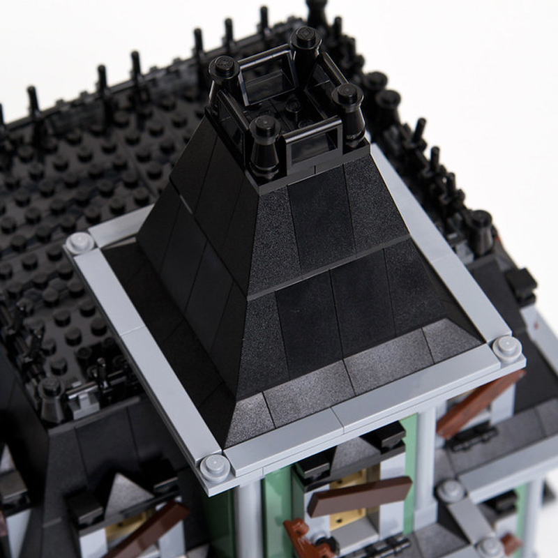 KING X19055 Haunted House "Monster" Fighters Theme 10228 Building Block 2064pcs Brick Toys From China