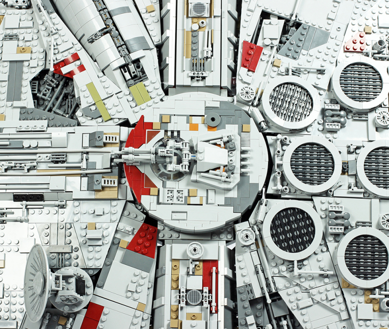 Customized XQ003 UCS Millennium Falcon Star Wars 75192  Building Block Brick 7258pcs from Europe 3-7 Day Delivery