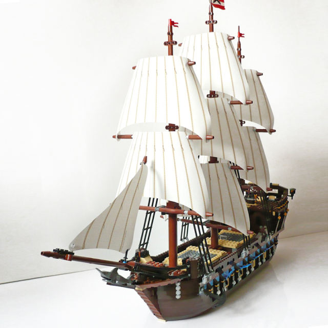 Custom 22001 / K19003 Imperial Flagship Caribbean Pirate Series Creator Expert 1664pcs 10210 From USA 3-7 Days Delivery