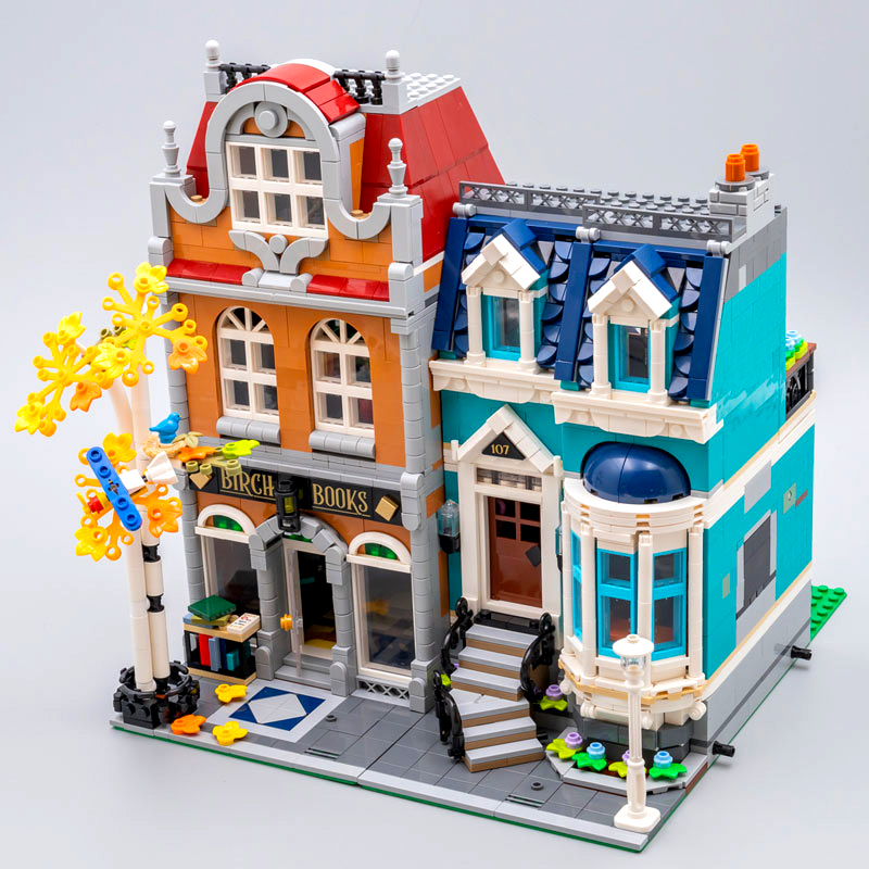 PANDA 10201 European Style Bookshop Building Blocks 2504pcs Bricks 10270 From Europe 3-7 Days Delivery