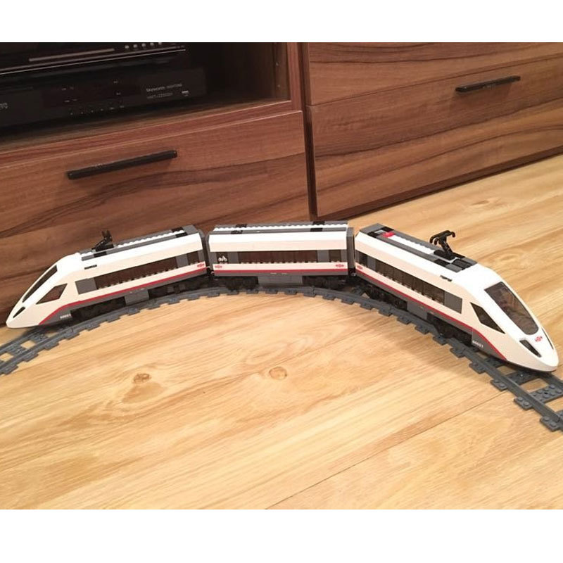 【Special Price】02010 City Series High-Speed Passenger Train Building Blocsk 610pcs Bricks 60051 Ship From China