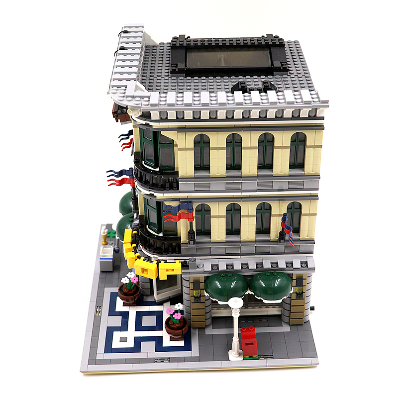 Customized A2102 Grand Emporium Creator Building Blocks Bricks 10211 Model To Europe 3- 7 Days Delivery