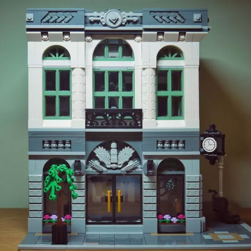 Customized A2100 Brick Bank Building Blocks 2380pcs Bricks Toys 10251 from Europe 3-7 Days Delivery