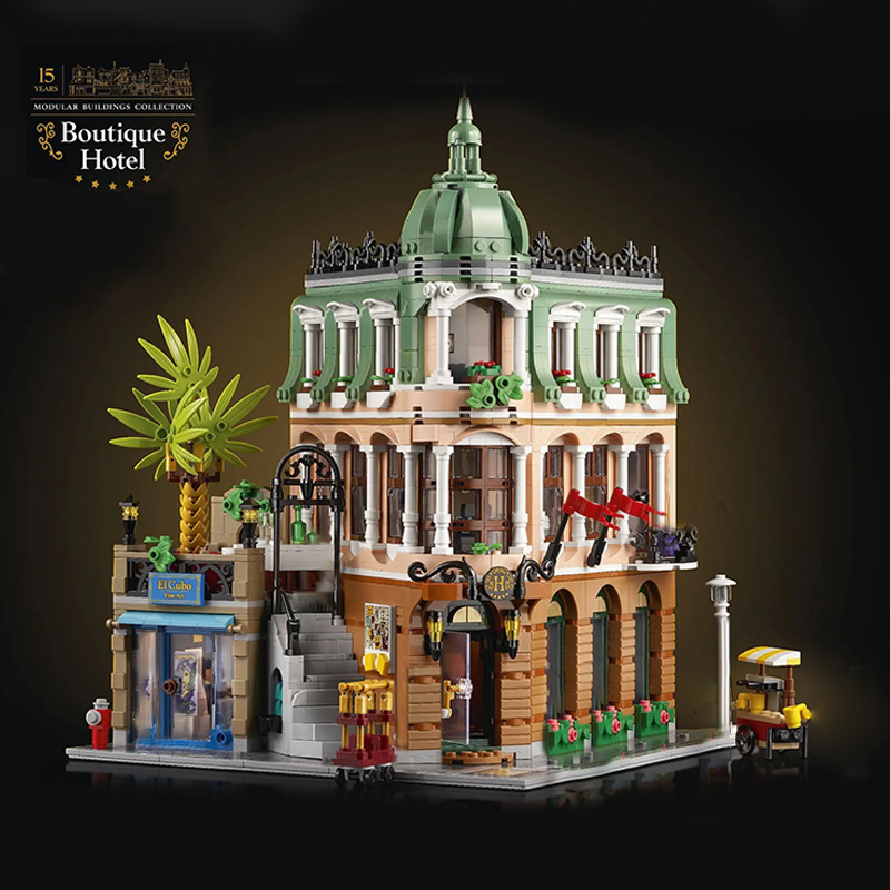 Boutique Hotel Modular Buildings Creator Expert 10297