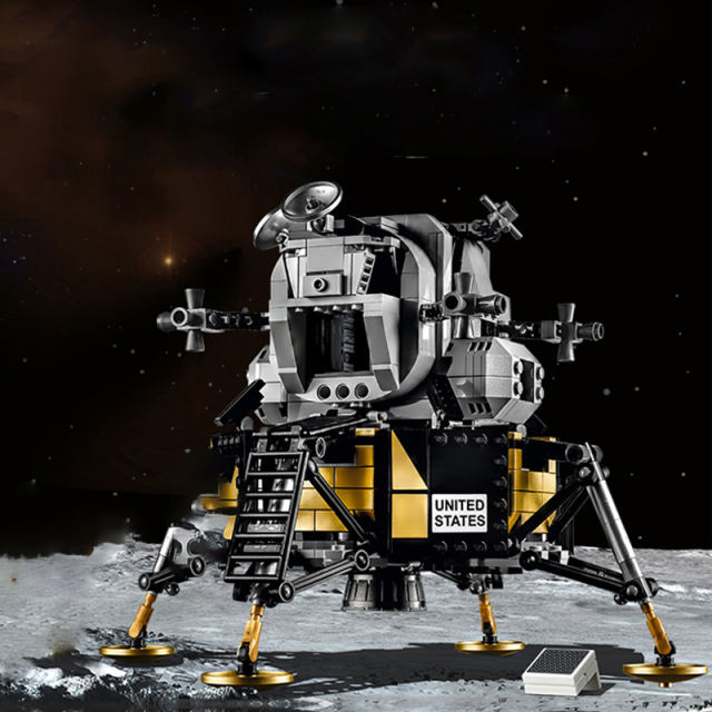 Customized 60003 Apollo 11 Lunar Lander Creator Expert 1112pcs Building Block Brick 10266 from China