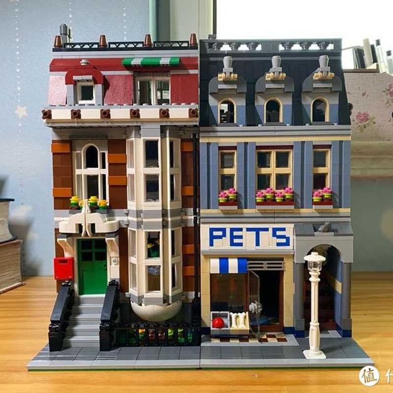 77001 / LEJI 99006 / T2019 Pet Shop Supermarket Building Blocks 2032pcs Bricks 10218 Toys from China