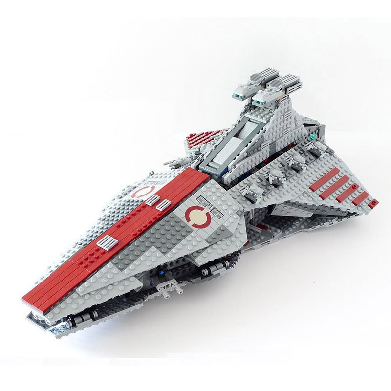 Customized A19077 Venator Class Republic Attack Cruiser 8039 Star Wars 1170±pcs From EU 3-7 Days Delivery
