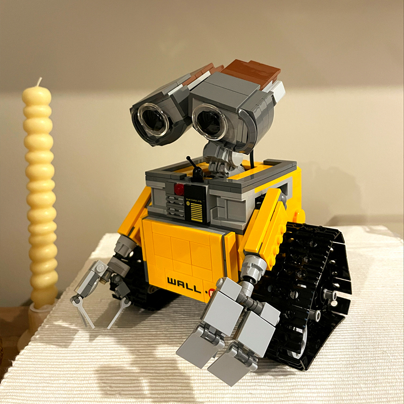 Customized 8886 Wall-E Ideas "Disney" Robot Ideas 677±pcs Building Block Brick 21303 from China