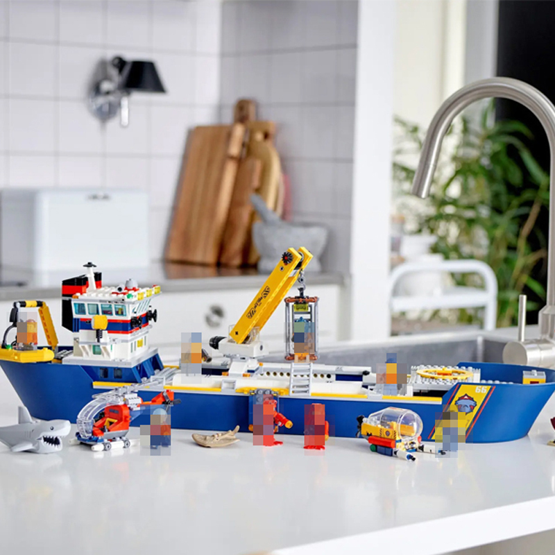 Custom 66113/11617 City Series Marine Research Vessel Building Block Toys 793±pcs Bricks 60266 from China