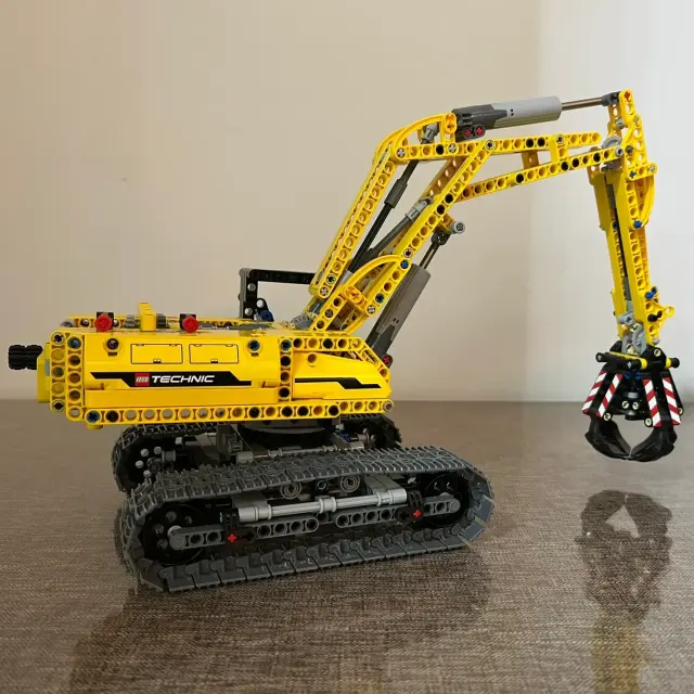 Custom 76028 Technic Excavator Building Blocks 720±pcs Bricks 42006 from China.
