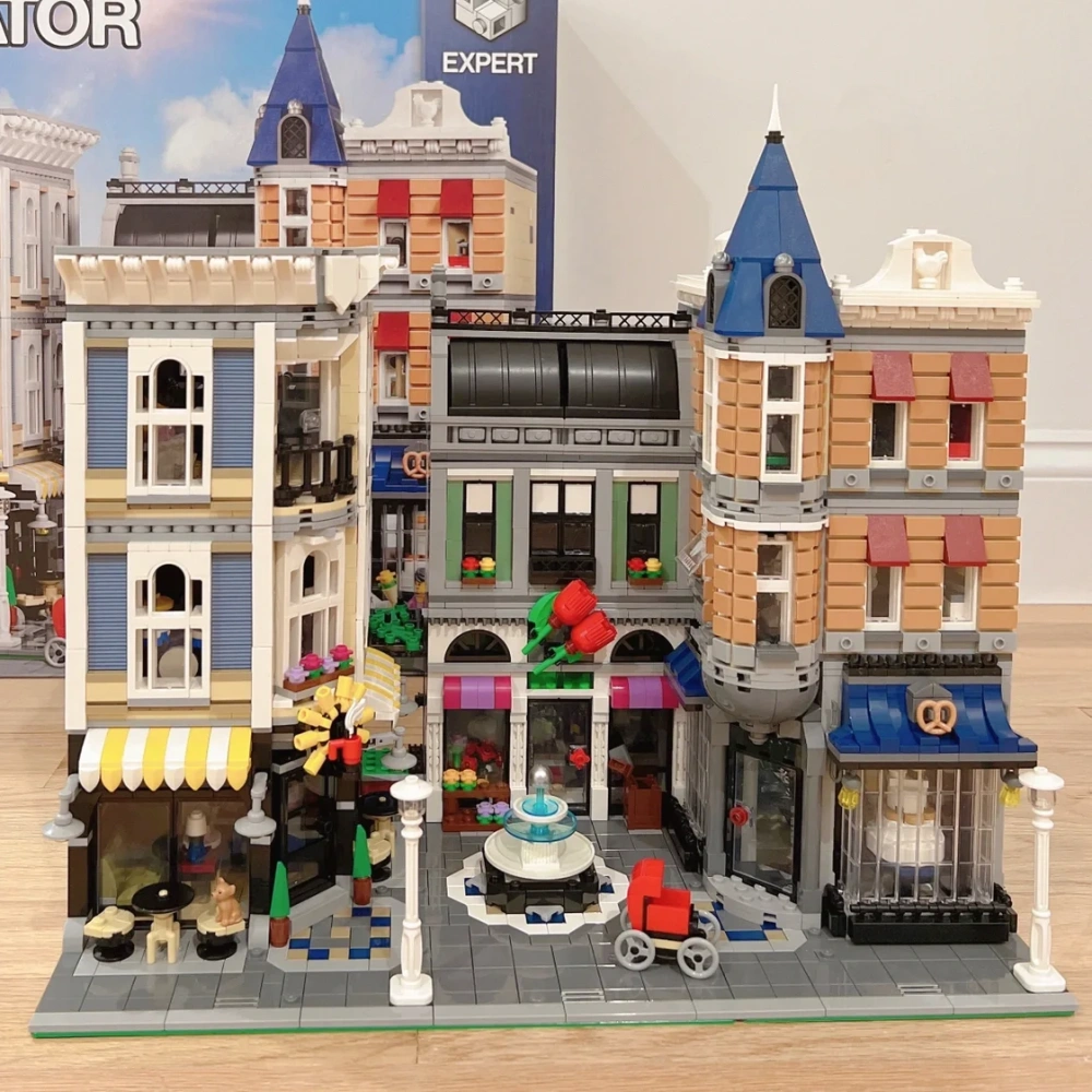 Assembly Square Creator Expert 10255 Europe Warehouse Express