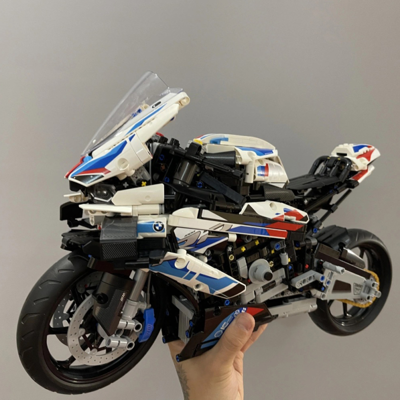 Custom 01000/7800 / KING A2118/6688 BMW M 1000 RR Technic Building Blcok 1920pcs Bricks Toys 42130 from Canada 3-7 Days Delivery