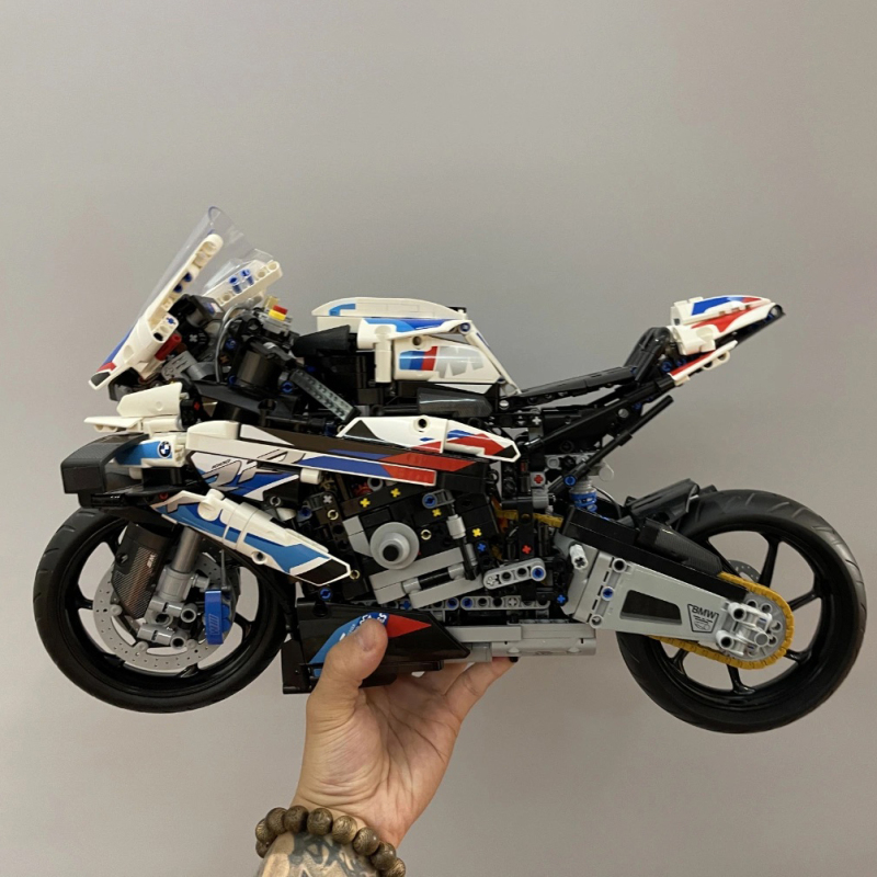 Custom 01000/7800 / KING A2118/6688 BMW M 1000 RR Technic Building Blcok 1920pcs Bricks Toys 42130 From USA 3-7 Days Delivery