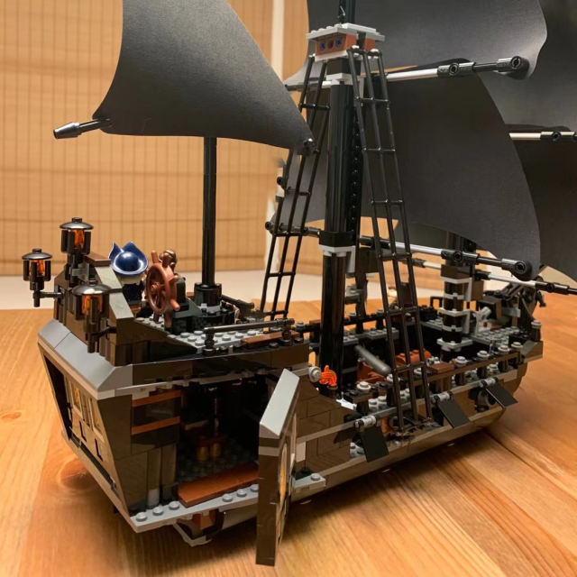 {Pre-order}SX A16006 The Black Pearl Pirate of the Caribbean 4184 Building Block Brick 804±pcs from USA 3-7 Days Delivery.