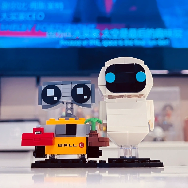 Robotics EVE & WALL-E 40619 BrickHeadz Building Blocks 155±pcs Bricks From China.