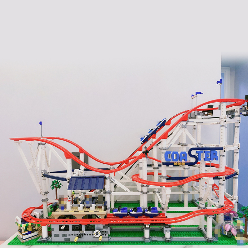 {With Motor} Fairground Roller Coaster Creator 10261 Building Block Brick 4124±pcs Canada 3-7 Day Delivery.