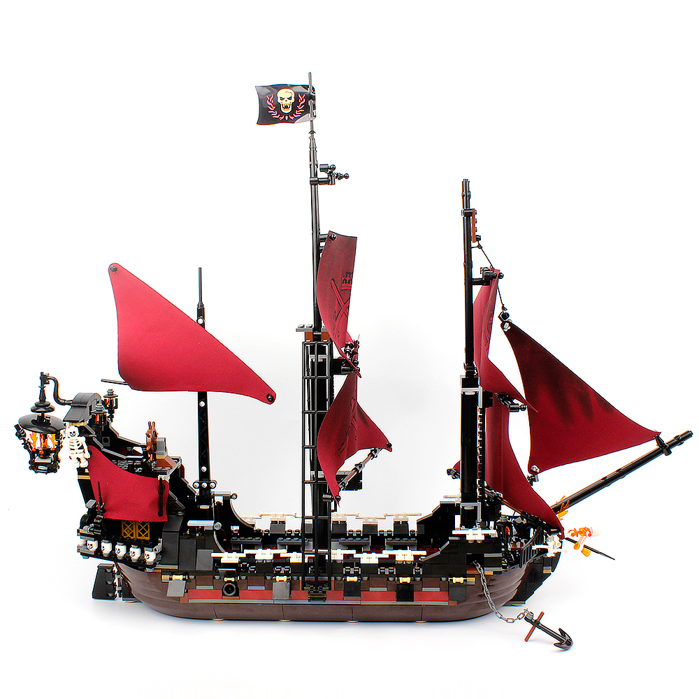 Pirates of the Caribbean Queen Anne's Revenge Ship 4195 Building Blocks1097±pcs Bricks Model Toys From Europe 3-7 Days Delivery.