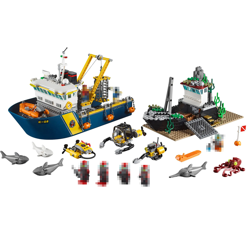 Deep Sea Exploration Vessel City 60095