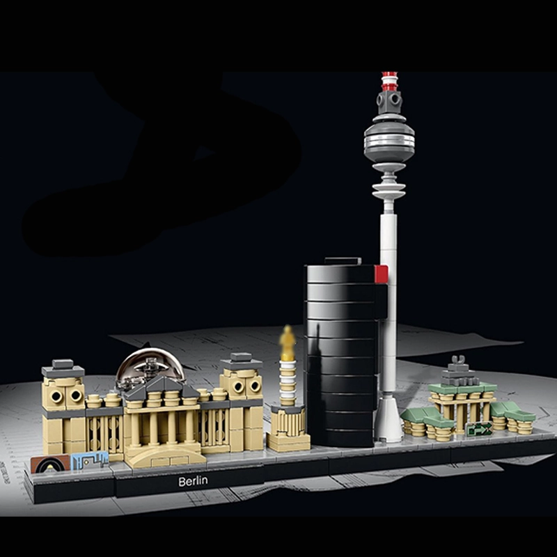 Berlin Art and Crafts Architecture 21027