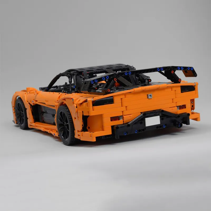 MOC-57488 Han’s Mazda RX-7 VeilSide Fortune (1:8)