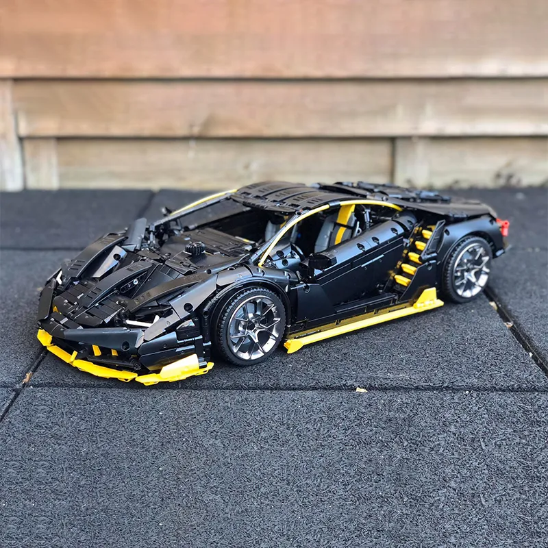 MOC 39933 Lamborghini Centenario 1:8 Hypercar