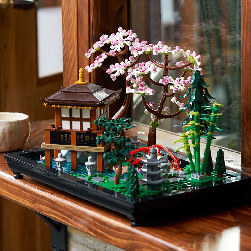 Tranquil Garden Creator Expert 10315