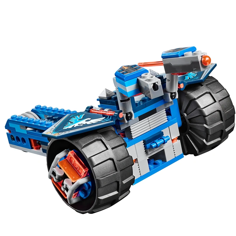 Clay's Rumble Blade Nexo Knights 70315