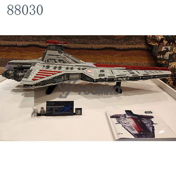 UCS Venator-class Republic Attack Cruiser Star Wars 75367