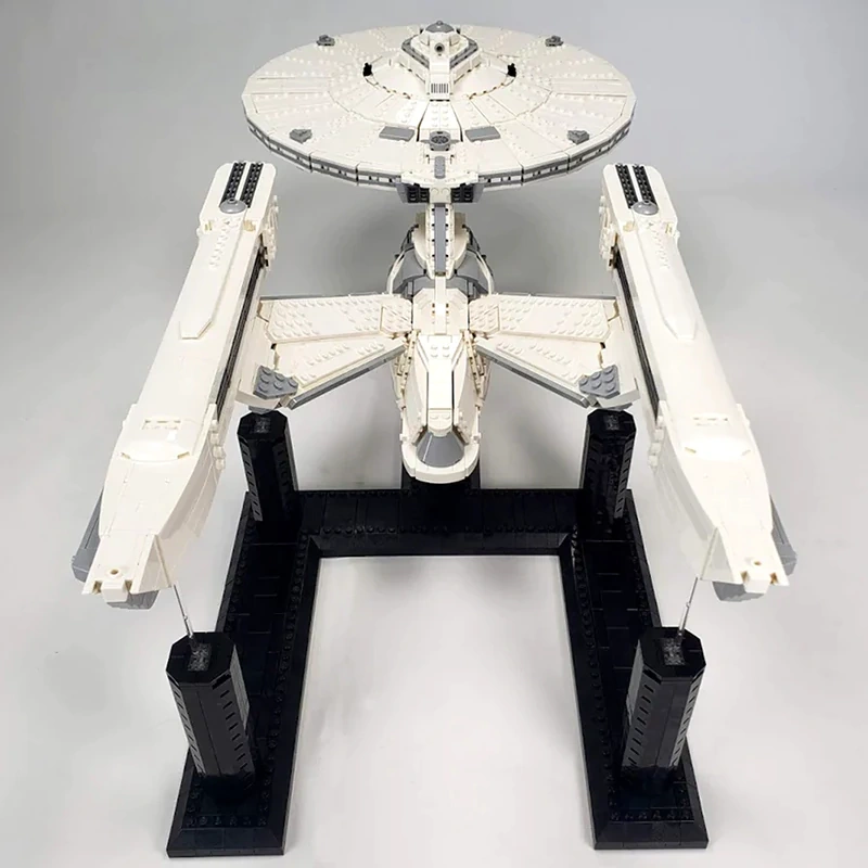 GoBricks MOC A1321 Star Trek USS Enterprise