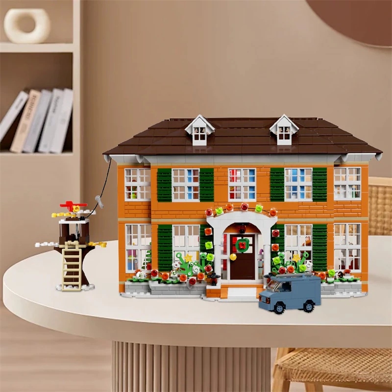 GoBricks MOC F-A0673 Home Alone Kevin's House