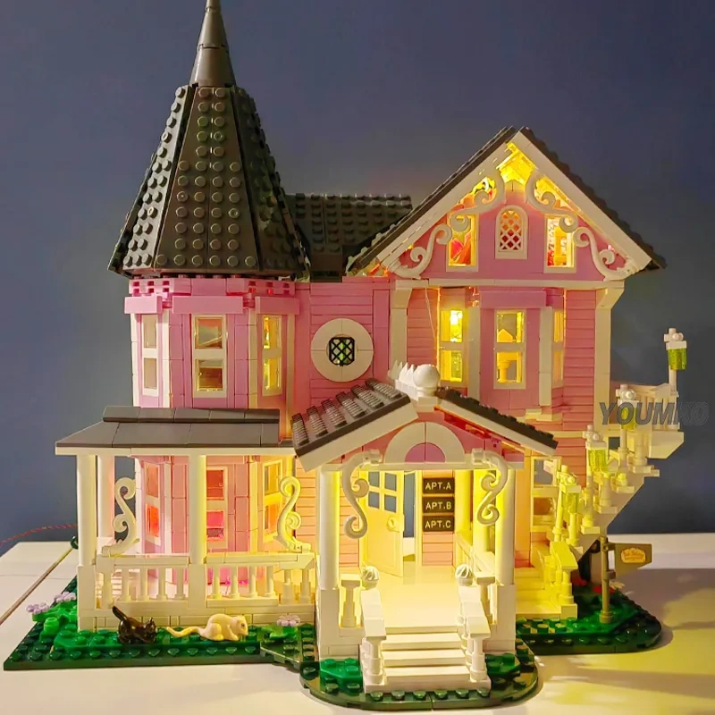 MOC F-C10017 The Pink Palace Apartment From Coraline