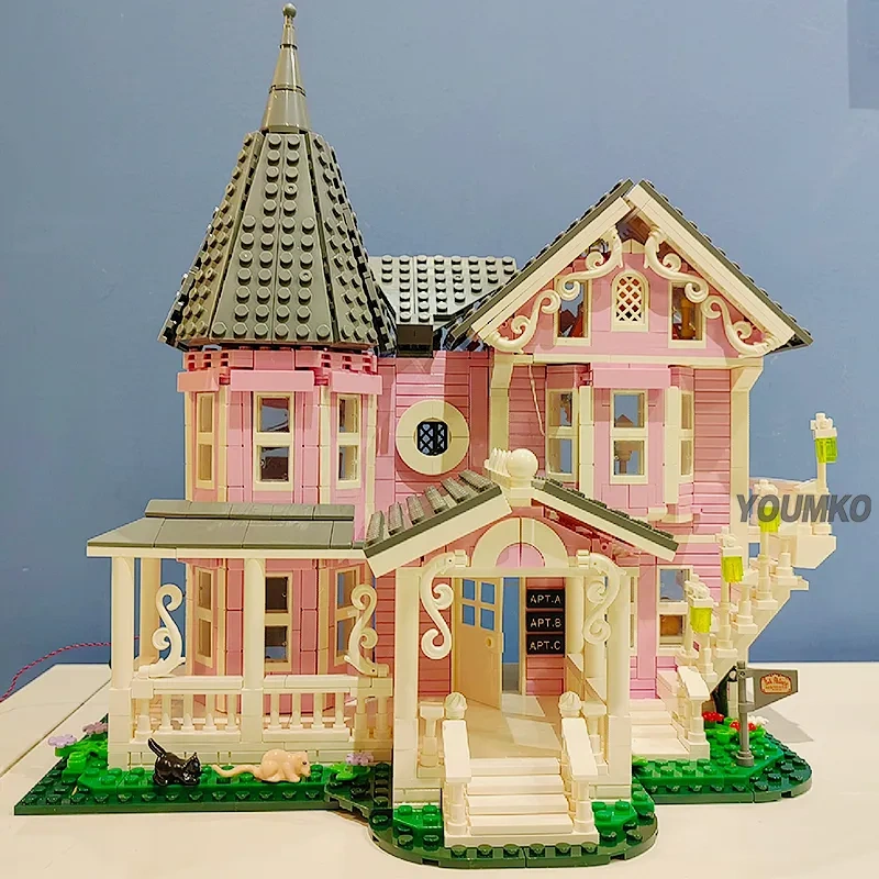 MOC F C10017 The Pink Palace Apartment From Coraline