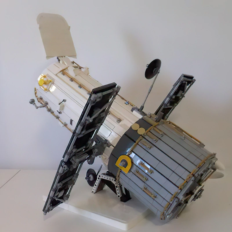 GoBricks MOC 75987 Hubble Space Telescope 1:25 Scale