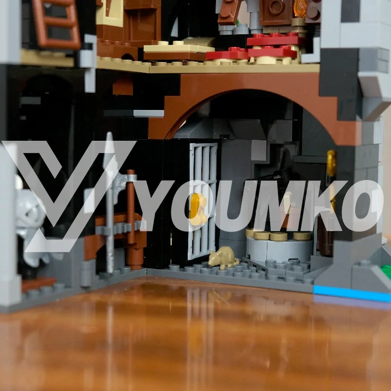 [Deal] Studio MOC 148389 Fortress of Lakeside County