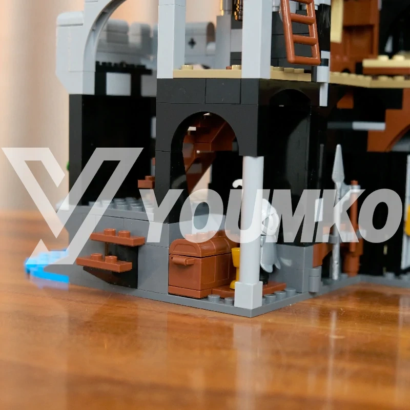 [Deal] Studio MOC 148389 Fortress of Lakeside County