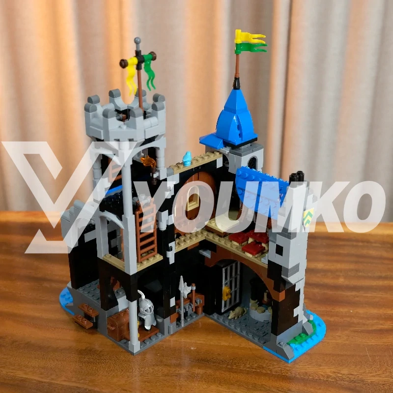 [Deal] Studio MOC 148389 Fortress of Lakeside County
