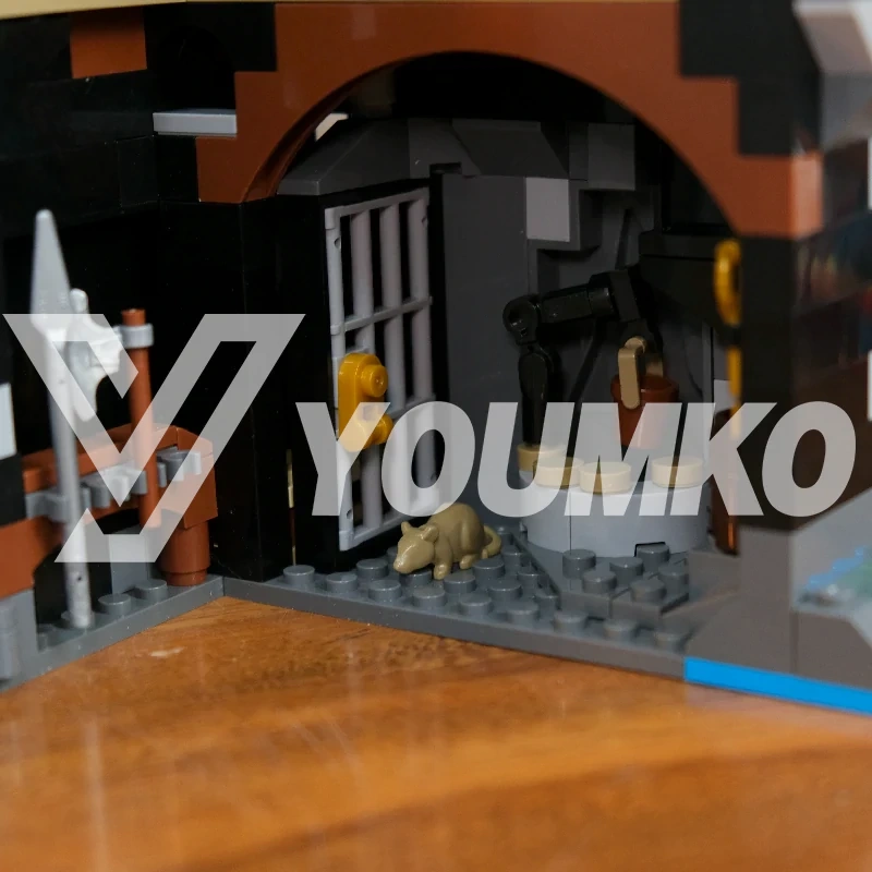 [Deal] Studio MOC 148389 Fortress of Lakeside County