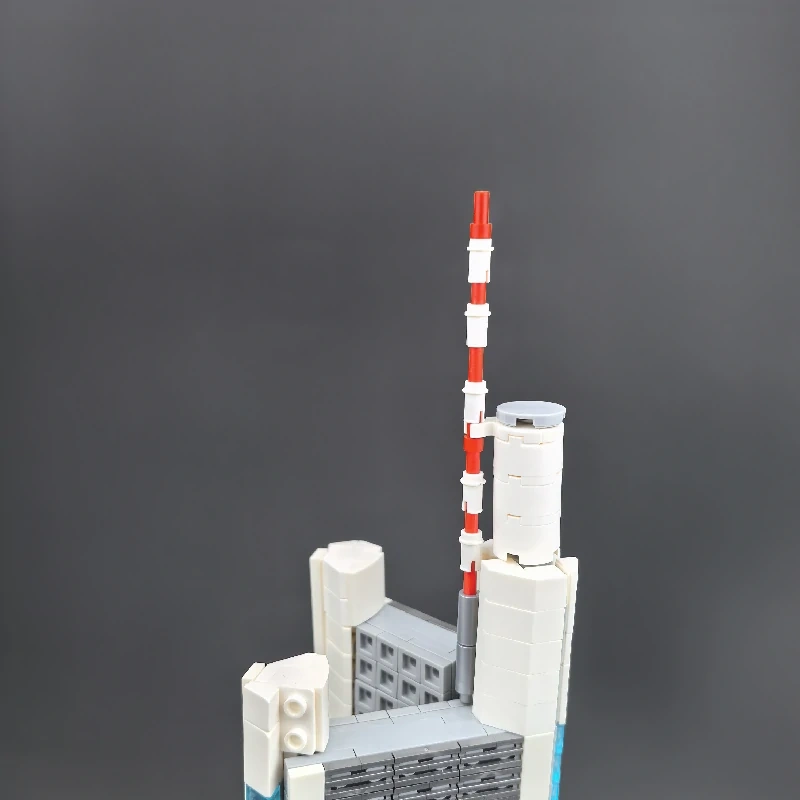 Studio MOC 149003 Commerzbank Tower 1:800 Scale