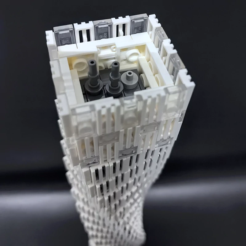 Studio MOC 152436 Cayan Tower Infinity Tower Dubai 1:800 Scale