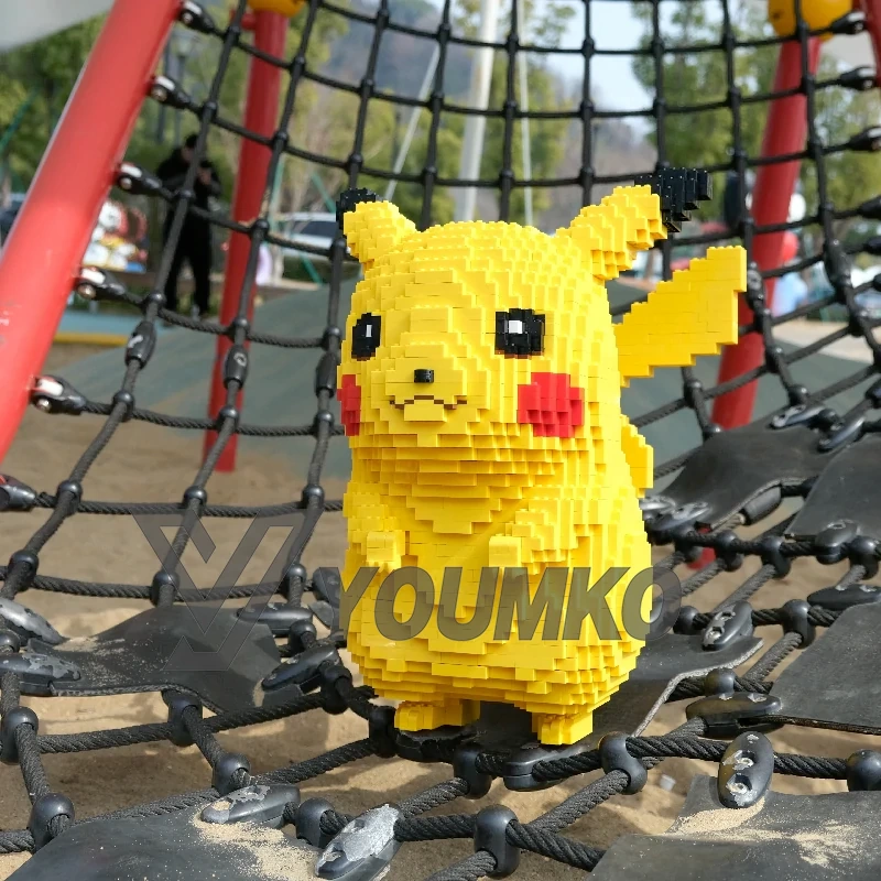 Studio MOC 000002 Pikachu Life size Pokémon