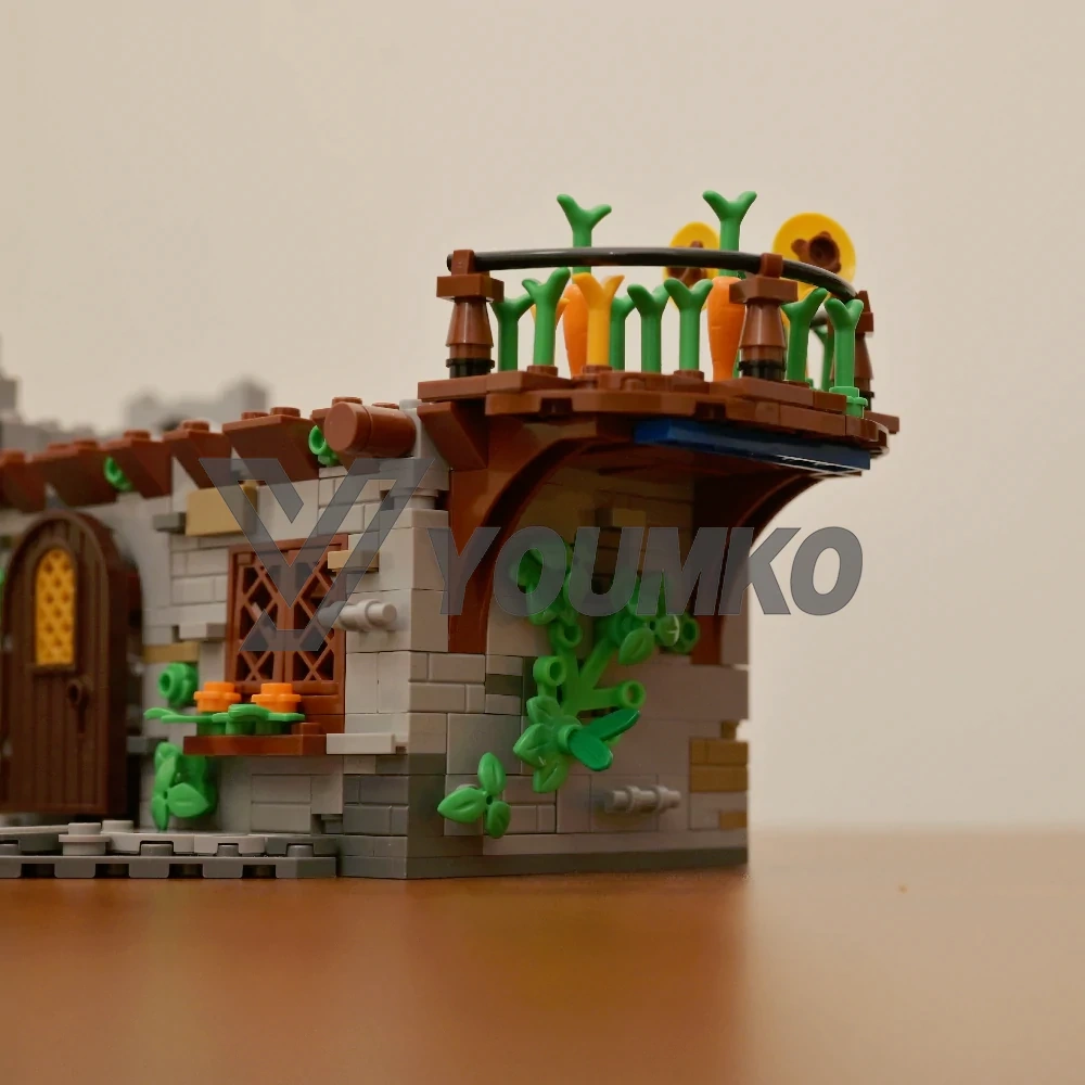 Studio MOC 134085 Medieval Town Centre Europe Warehouse Express