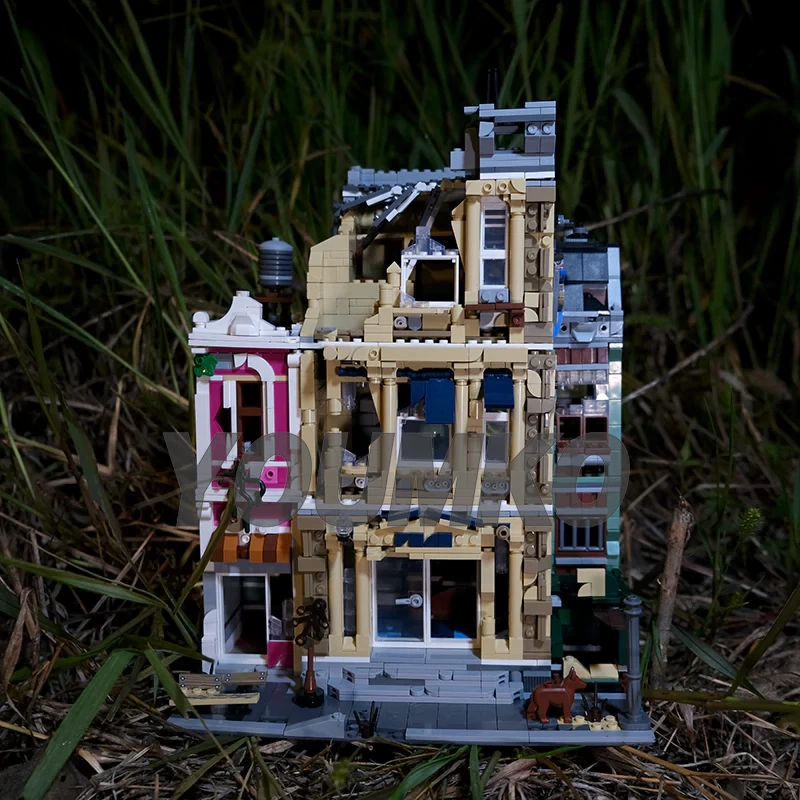 Studio MOC 66832 Apocalypse Police Station Europe Warehouse Express