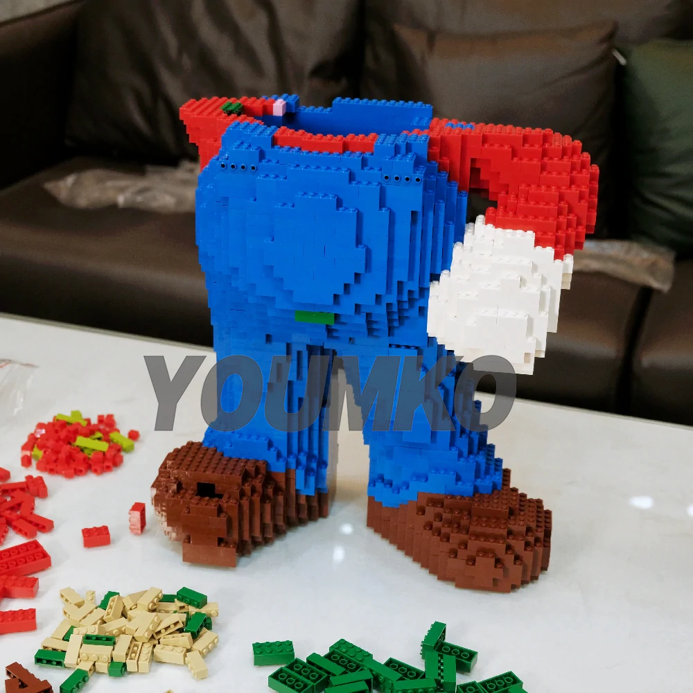 Mario's dynamic hands with building blocks.
