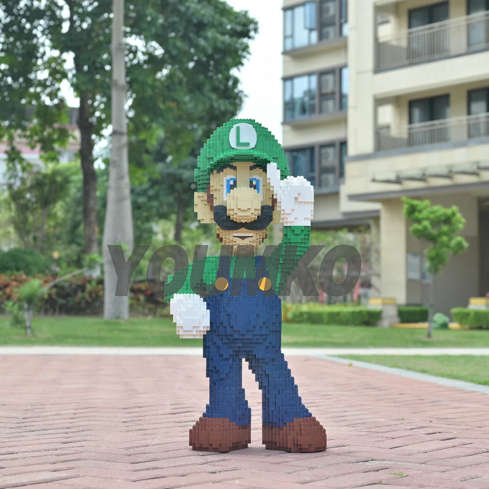 Studio 000008 Green Cap Character