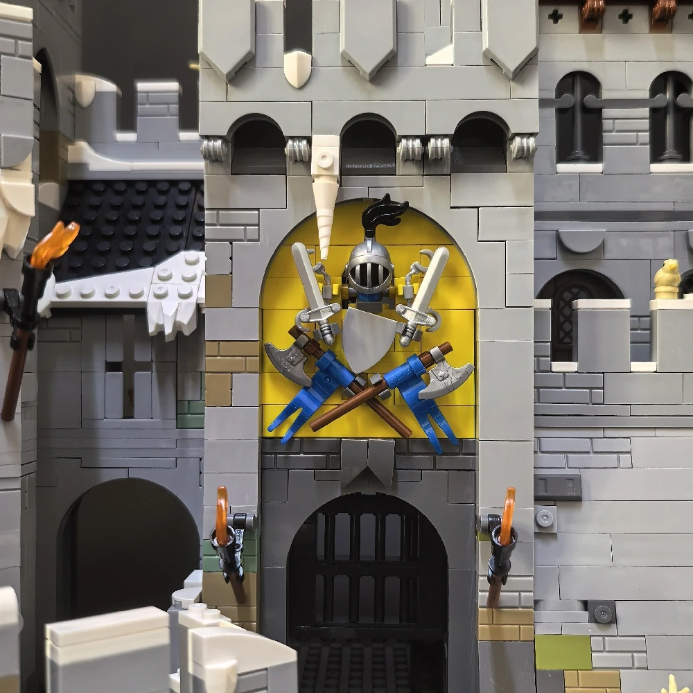MOC 910029 Mountain Fortress