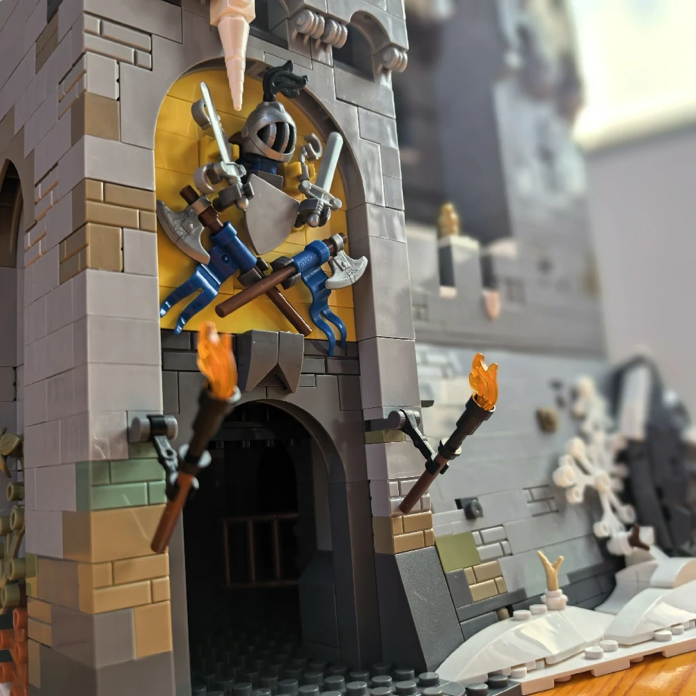 MOC 910029 Mountain Fortress