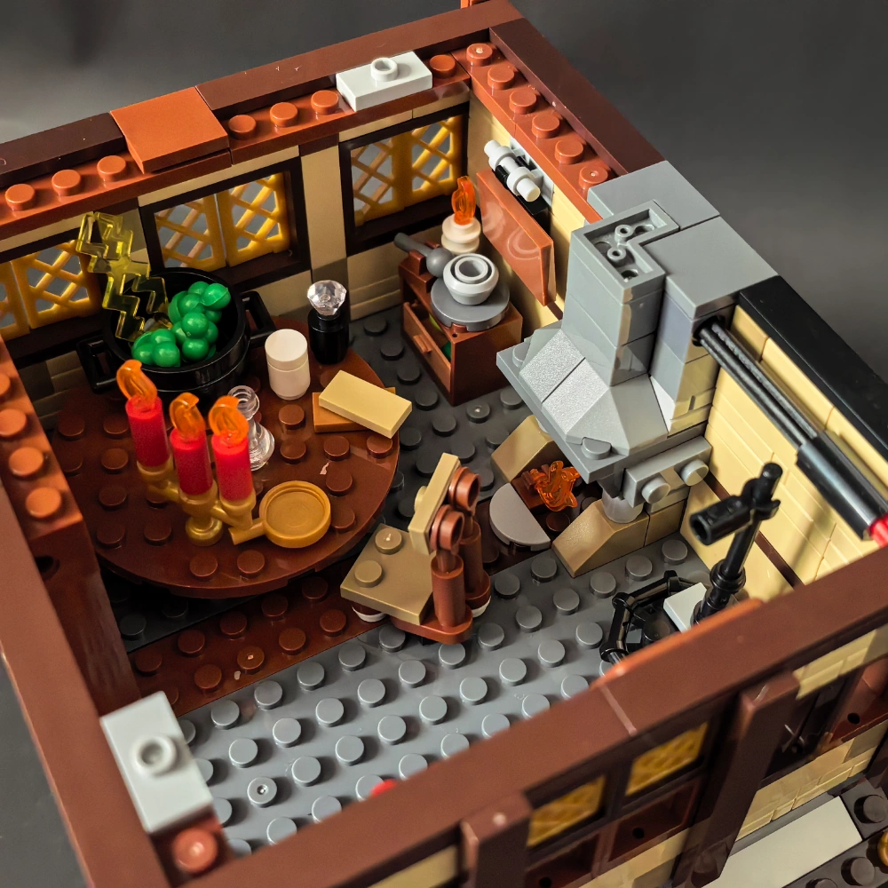 Medieval Alchemist MOC – Alternative to LEGO 21341