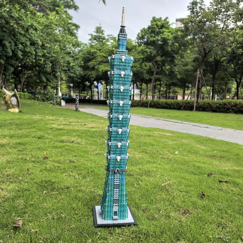 MOC 136995 Taipei 101 1:800 Scale