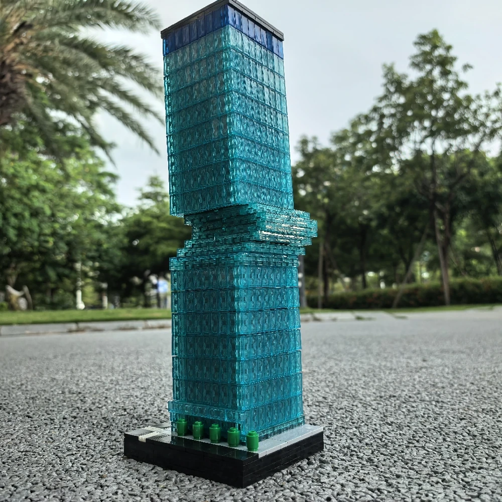 MOC 54323 Omniturm At 1/650th Scale